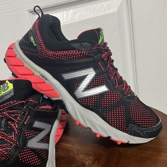 🔥🔥 New Balance 610 v5 All Terrain Techride Running Trail Shoes Women Size 7B - Picture 2 of 16